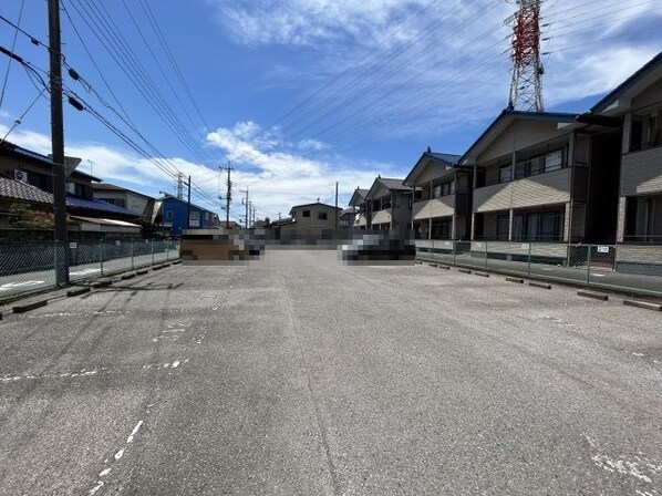 えだのマンションの物件外観写真